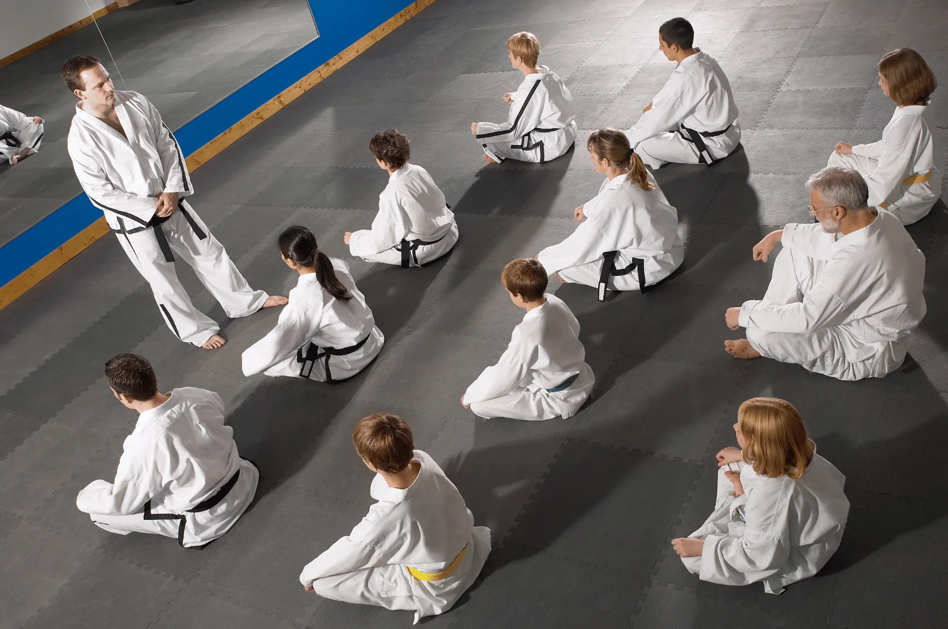Students training at Ronin Martial Arts
